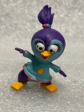 Disney Junior Muppet Babies Summer Penguin Mini Figure PVC Toy Preowned